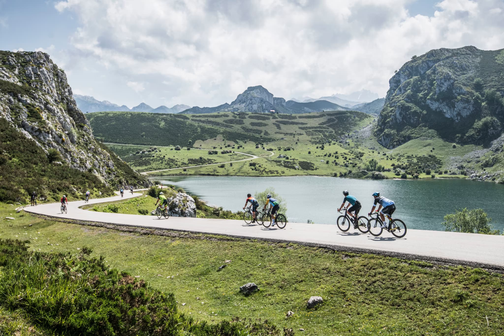 Lagos de Covadonga en Bicicleta